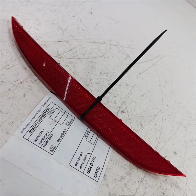 Kia Forte Passenger Right Rear Marker Light Lamp  2014 2015 2016