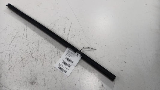 Ford Taurus Right Rear Weather Strip Interior  2013 2014 2015 2016 OEM