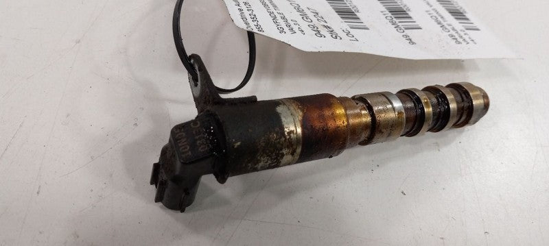 Cadillac SRX Variable Timing Gear Oil Control Valve Solenoid Cylinder Head 2011 