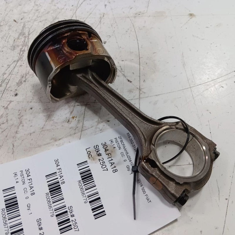 Fiat 500 1.4 Single Piston With Connecting Rod 2018 OEM
