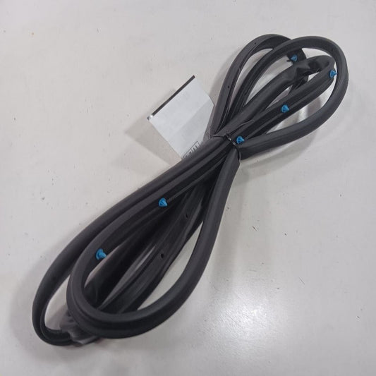 Chevy Trailblazer On Door Seal Rubber Right Passenger Rear Back  2021 2022 2023