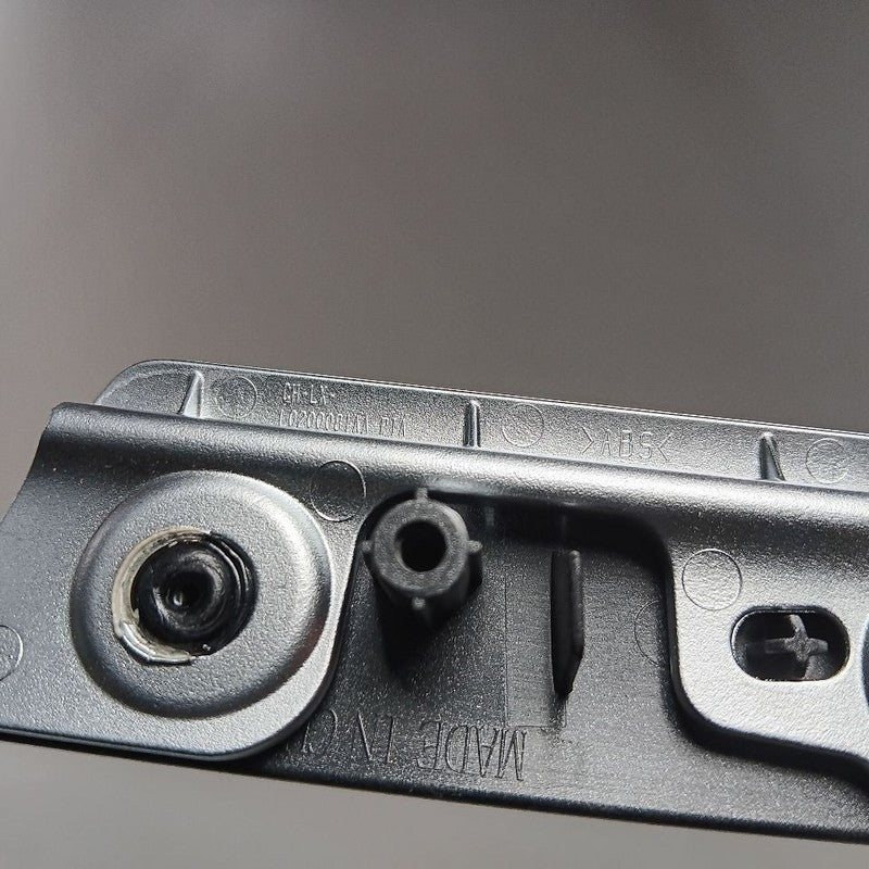 Chrysler 300 Right Front Door Trim {L0200081AA} 2015 2016 2017 2018 2019