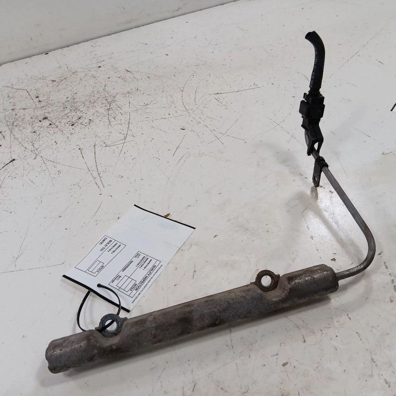 Toyota Prius C Fuel Rail Injection Injector Mount Bar  2017 2016 2015 