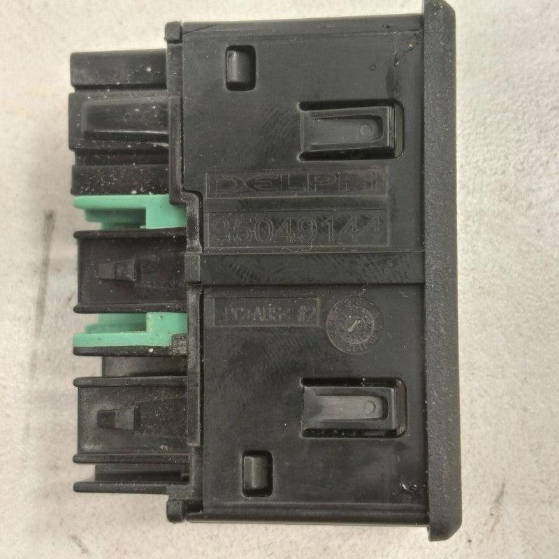 Nissan Murano USB Plug In Hub Port  2020 2021 2022 2023