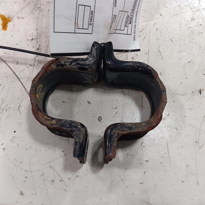 Chevy Malibu Sway Bar Bushing Mounting Bracket  2019 2020 2021 2022 2023 2024