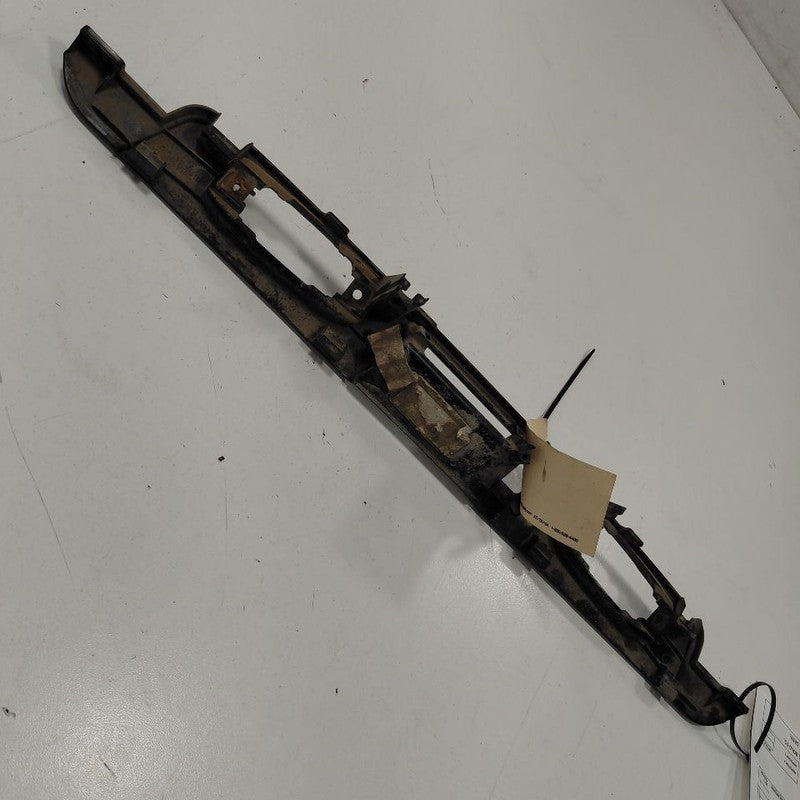 Kia Sorento Hatch Gate Plate Trim Bracket Mount {87372C6100} 2018 2017 2016