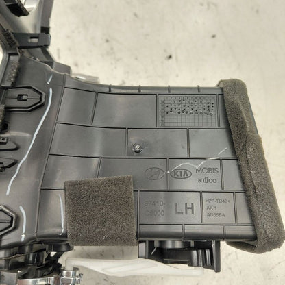 Kia Sorento Dash Air Vent Center Middle  2018 2017 2016