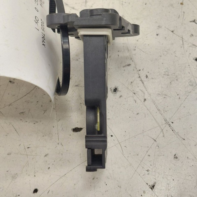Mass Air Flow Meter Sensor Fits 19-25 GMC Sierra 1500