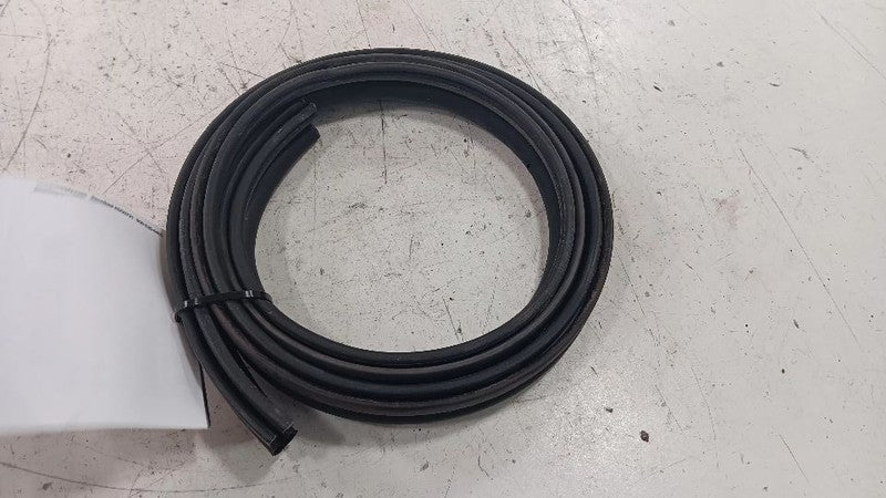 Kia Forte Cowl Vent Panel Hood Rubber Seal  2014 2015 2016 2017 2018 O
