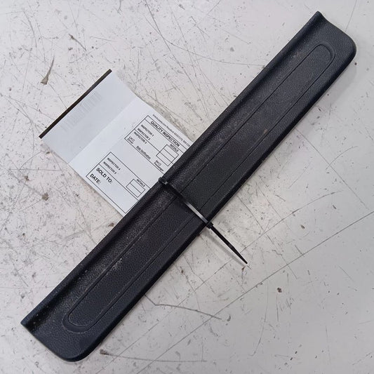 Kia Soul Sill Trim Plate Door Jam Threshold Right Passenger Front  201