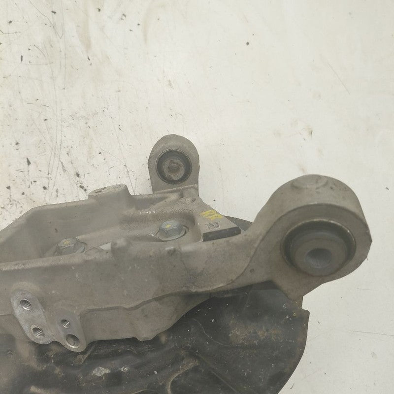Passenger Right Rear Knuckle Stub Bearing Hub US Built 21-25 Nissan Ro