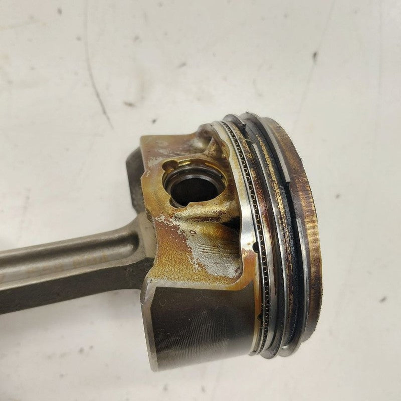 Chevy Volt Single Piston With Connecting Rod   1.5 2019 2018 2017 2016