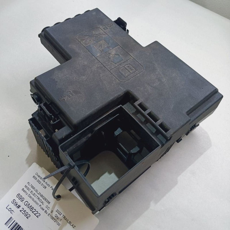 Chevy Trailblazer Battry Dstribution Fuse Box {E10572100} 2023 2022 20