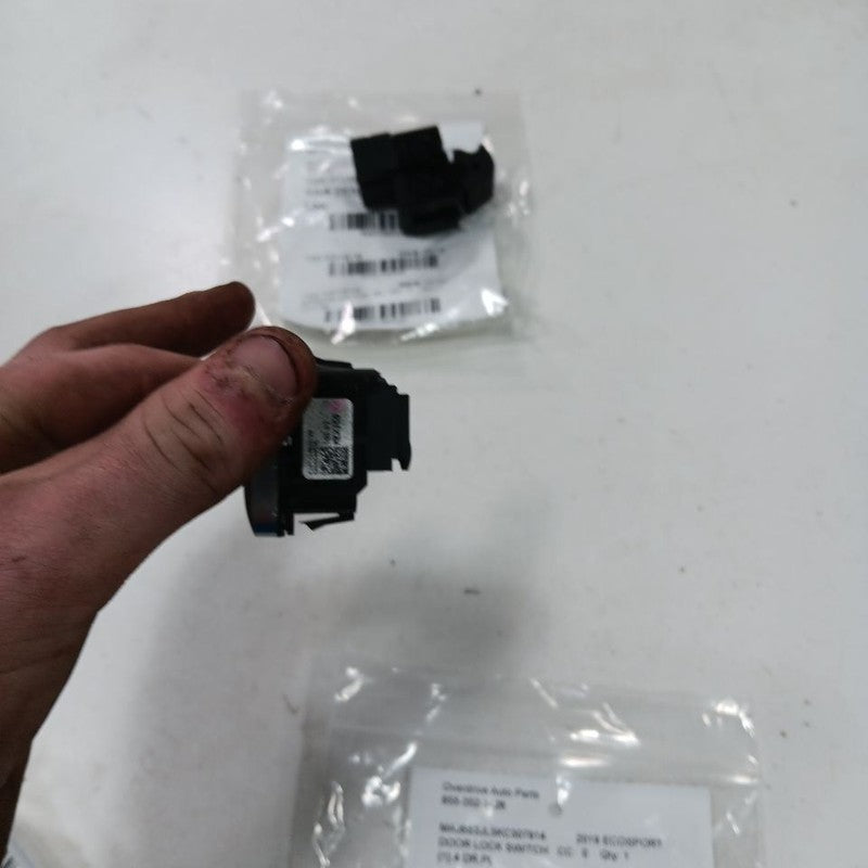 Ford Ecosport Power Door Lock Switch  2018 2019 2020 2021 2022 OEM