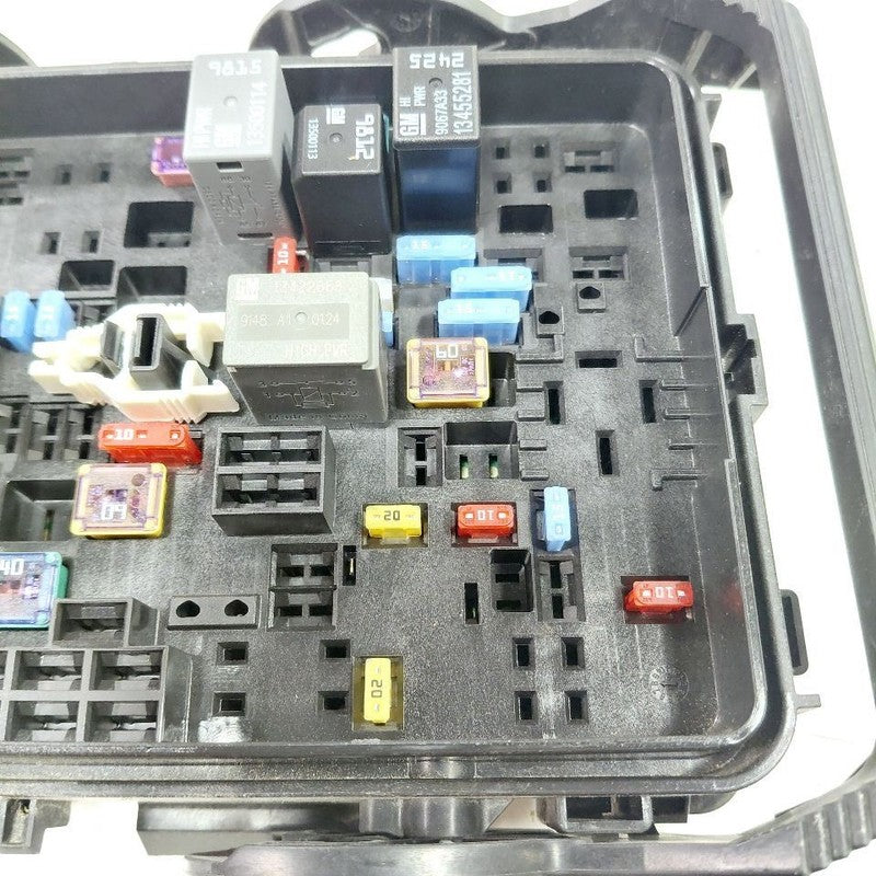Fuse Box Wire Harness Junction Engine ID 84586306 Fits 19-21 Chevy Mal