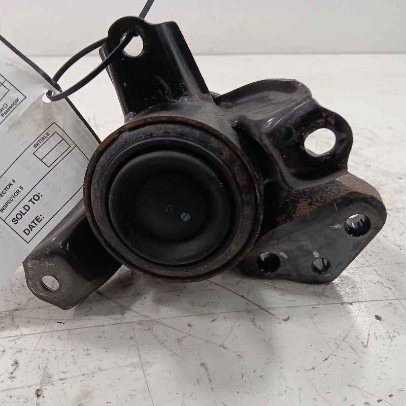 Hyundai Accent Engine Motor Mount Right Passenger 1.6 2014 2015 2016 2016 2017
