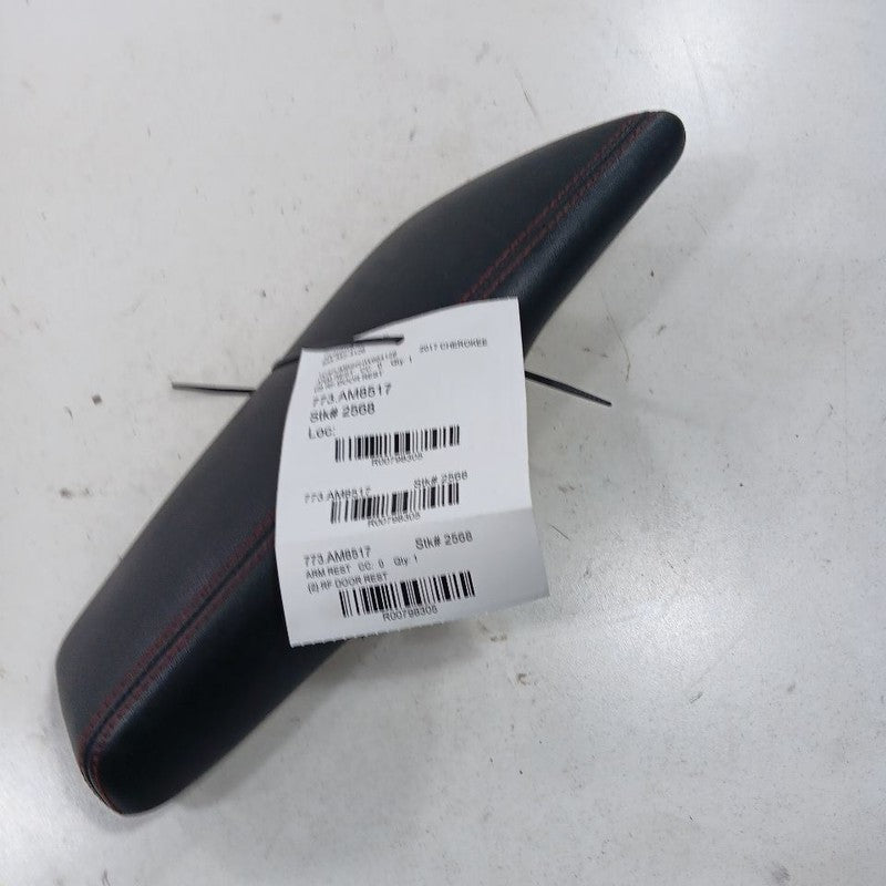 Jeep Cherokee Passenger Right Front Door Arm Rest  2015 2016 2017 OEM