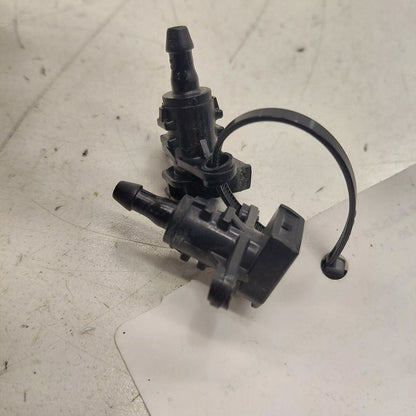 Hyundai Veloster Windshield Wiper Washer Fluid Hood Sprayer Nozzles  2