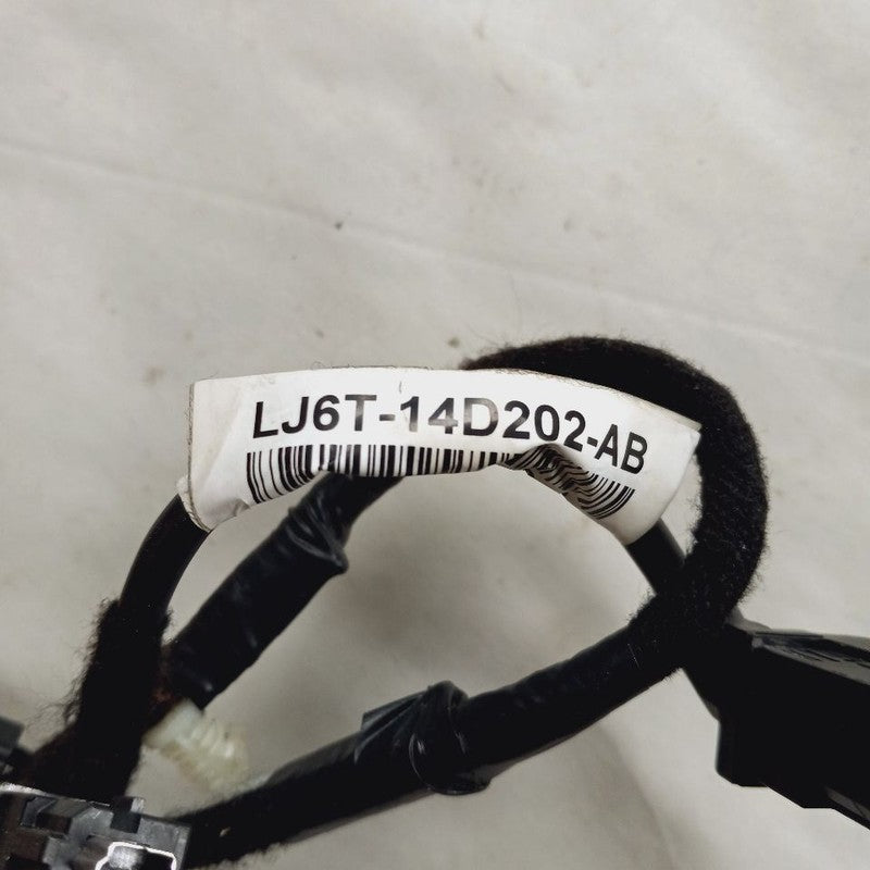 Ford Escape USB Wire Cable {LJ6T14D202AB} 2022 2023 2024
