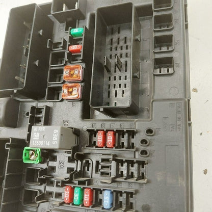 Cadillac XTS Cabin Fuse Box Interior Inner Under Dash      2016 2017 2
