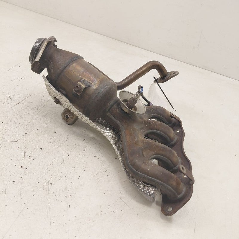 Exhaust Manifold Fits 20-22 Toyota Prius