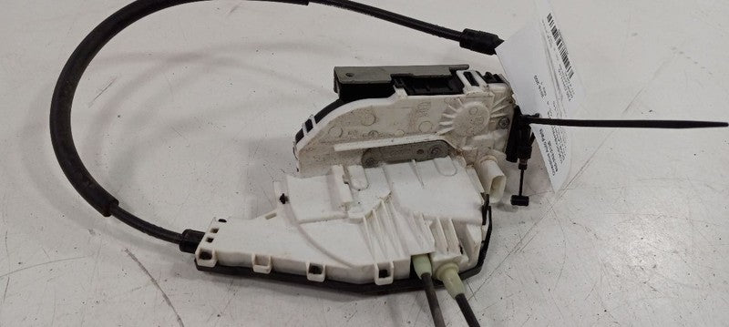 Chrysler 200 Door Latch Lock Right Passenger Rear 2015 2016 2017