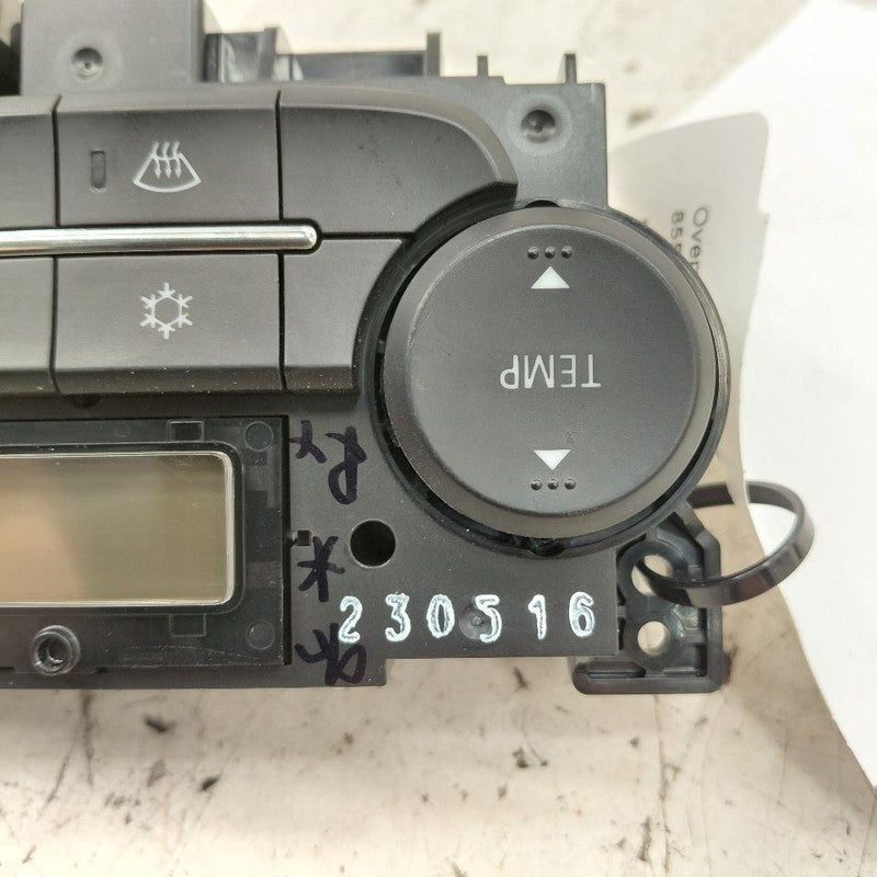 Temperature Control Heat Heater AC Switch Fits 17-24 Mitsubishi Mirage