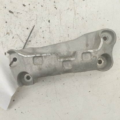 Buick Encore GX Passenger Right Engine Mount Bracket  2022 2023 2024 2