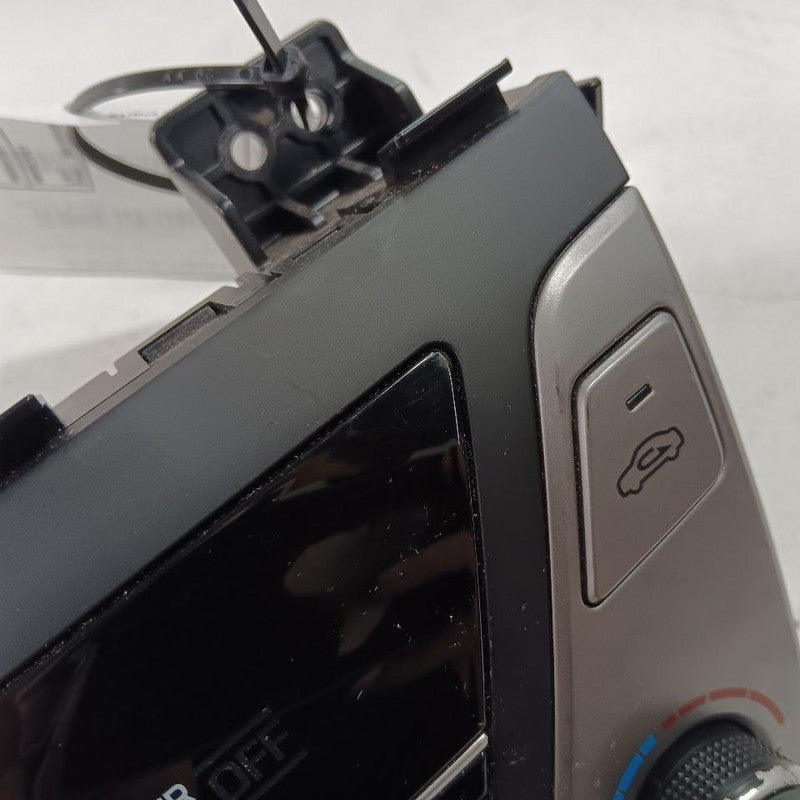 Manual Temperature Control Heat Heater AC Switch Sedan 17-18 Hyundai E
