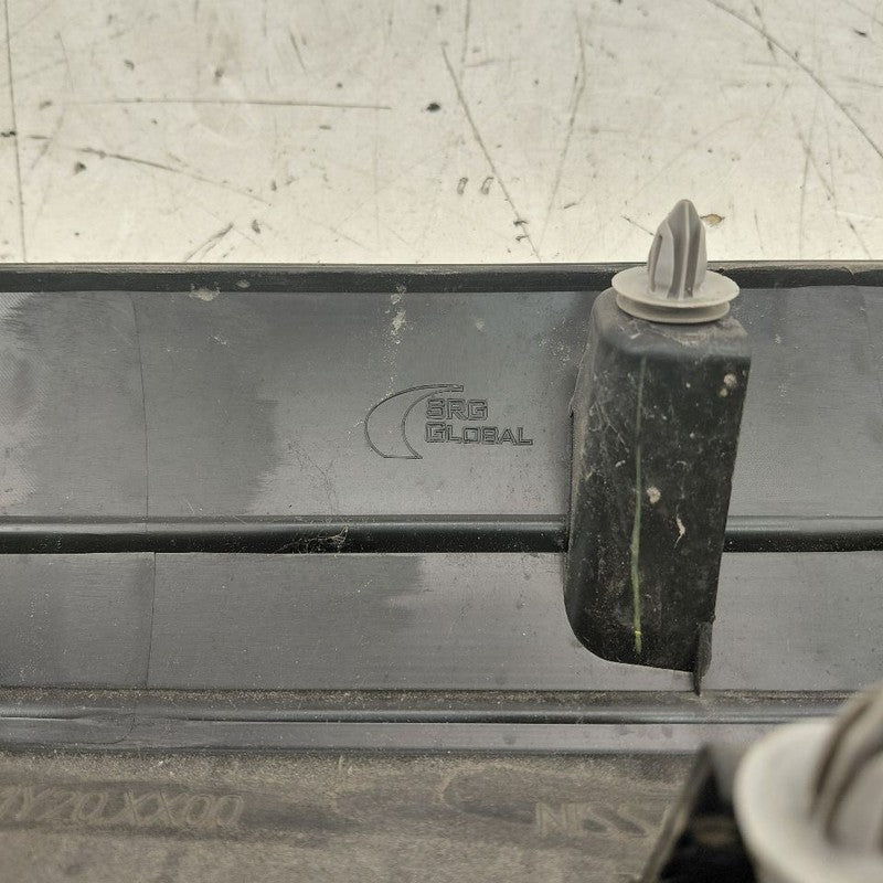 Nissan Rogue Door Molding Trim Strip Right Passenger Side Front  2021 
