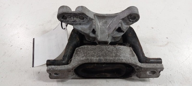 Engine Motor Mount Right Passenger 2008 Saturn Vue OEM