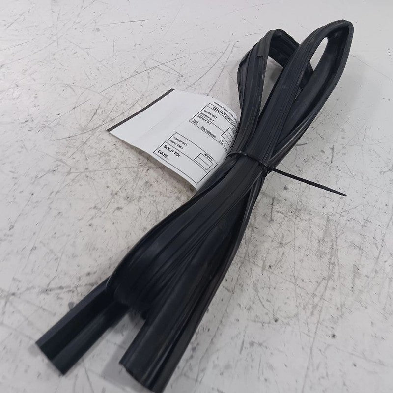 Hyundai Tucson Door Glass Window Seal Rubber Left Driver Front  2019 2