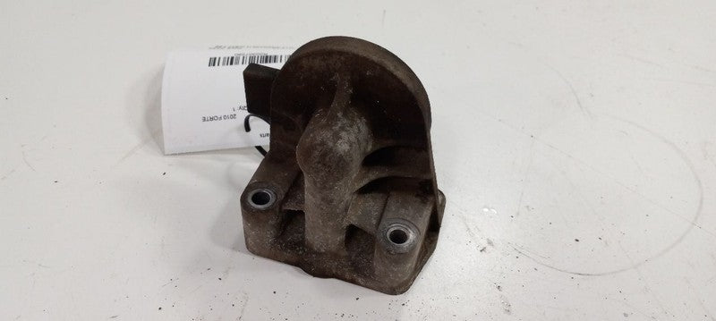 Kia Forte Engine Oil Filter Adapter Bracket Housing Mount 2010 2011 20