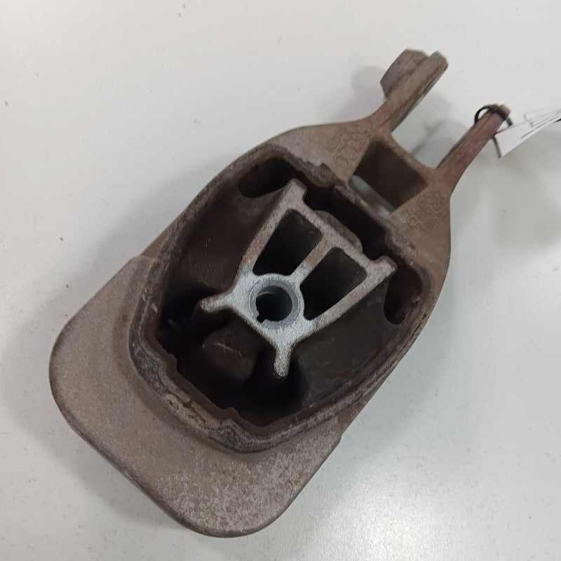 Buick Encore 1.4 Engine Motor Mount Rear Back  2019 2018 2017 OEM