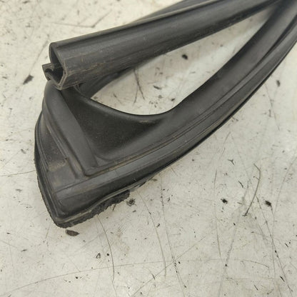 Toyota Prius Door Glass Window Seal Rubber Right Passenger Rear Back  