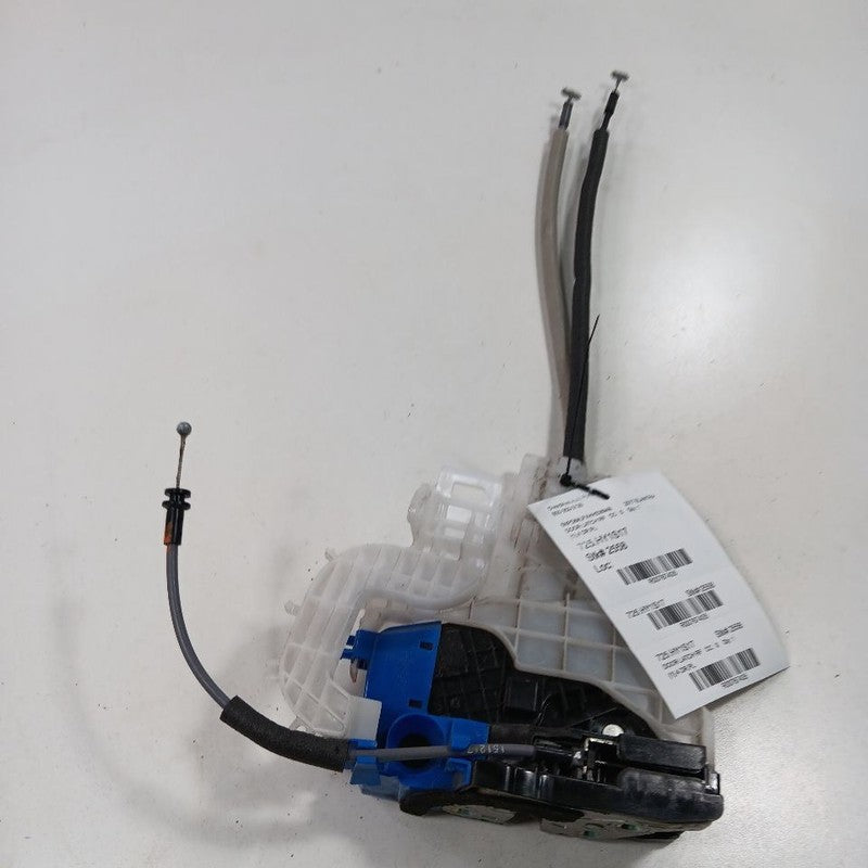 Hyundai Elantra Door Latch Lock Right Passenger Front  2017 2018 2019 