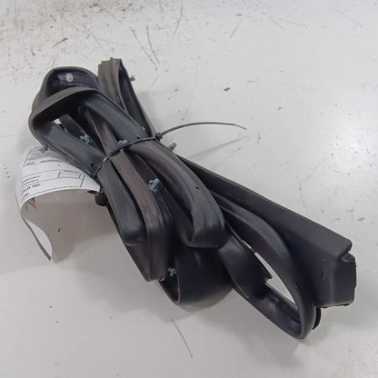 Nissan Versa On Door Seal Rubber Right Passenger Front  2023 2022 2021 2020