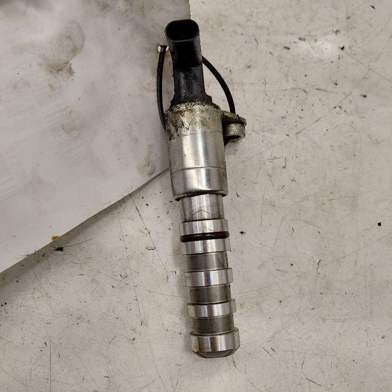 Cadillac CT6 Variable Timing Gear Oil Control Valve Solenoid Cylinder 