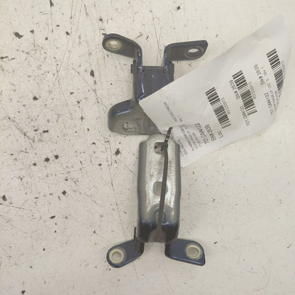 Buick Encore GX Door Hinge Set Left Front Driver  2022 2023 2024 2025