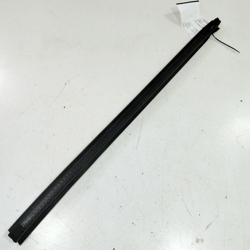 Ford Edge Right Front Weather Strip Interior  2019 2020 2021 2022 2023