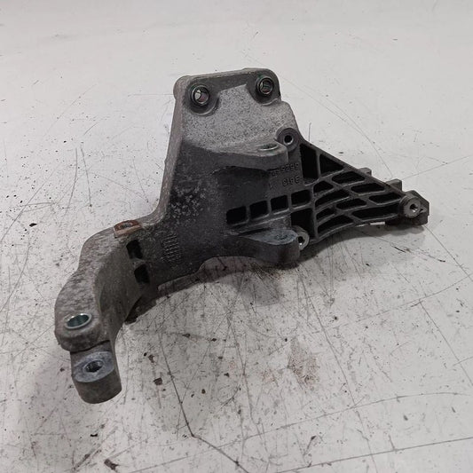 Fiat 500 1.4 AC Compressor/Alternator Mount Bracket 2018 OEM