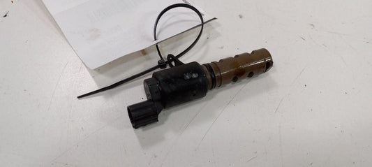 Hyundai Elantra Variable Timing Gear Oil Control Valve Solenoid Cylind