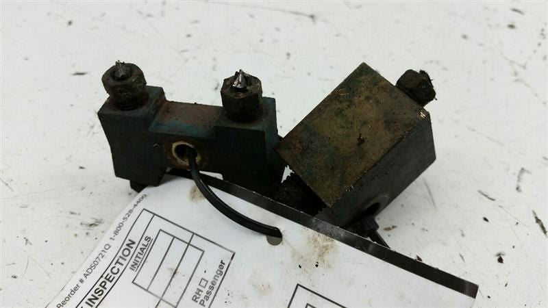 2003 Nissan Maxima Brake Proportioning Valve OEM 2000 2001 2002