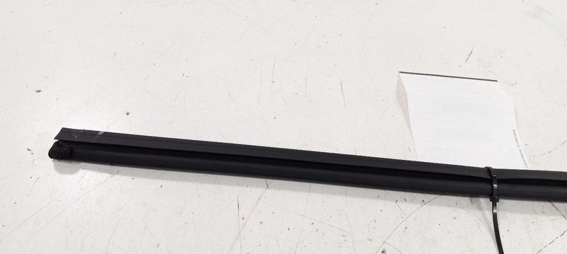 Kia Sorento Right Front Weather Strip Interior 2016 2017 2018 OEM