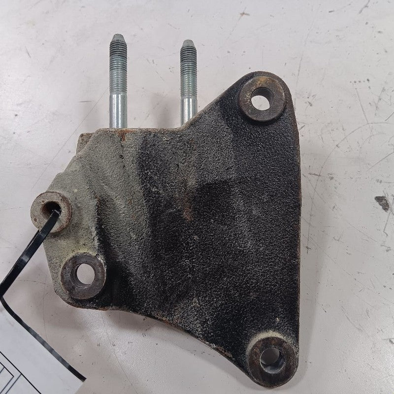 Outlander Sport Engine Motor Mount Bracket Right Passenger  2019 2020 