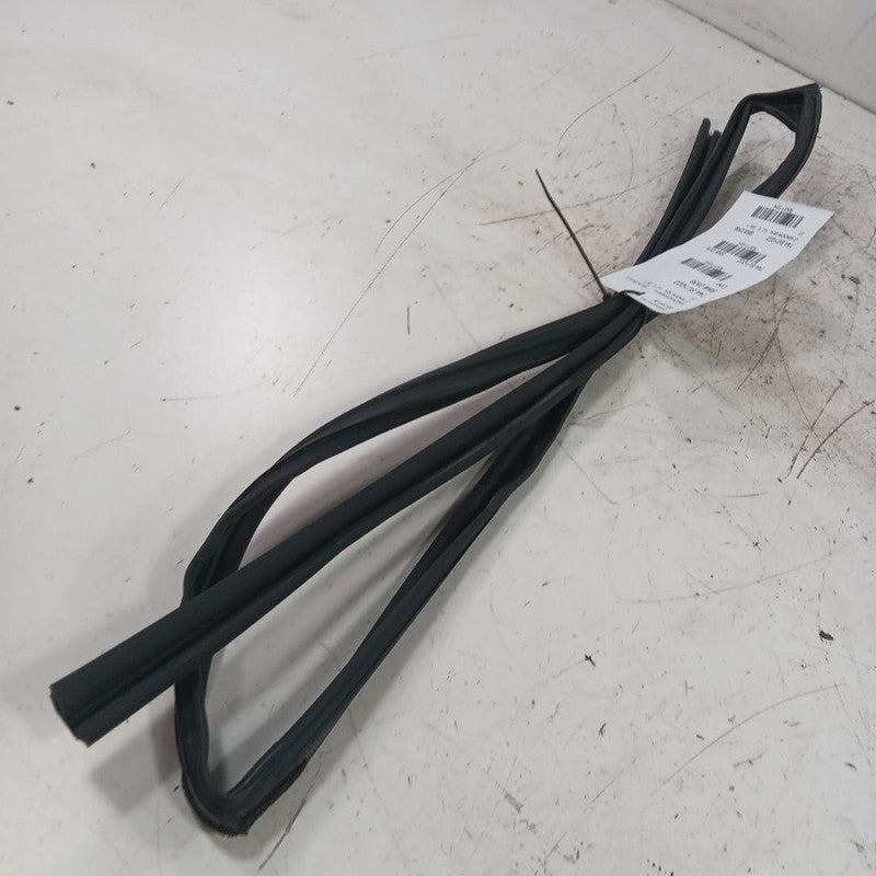 Outback Legacy Door Glass Window Seal Rubber Left Driver Front 2022 20