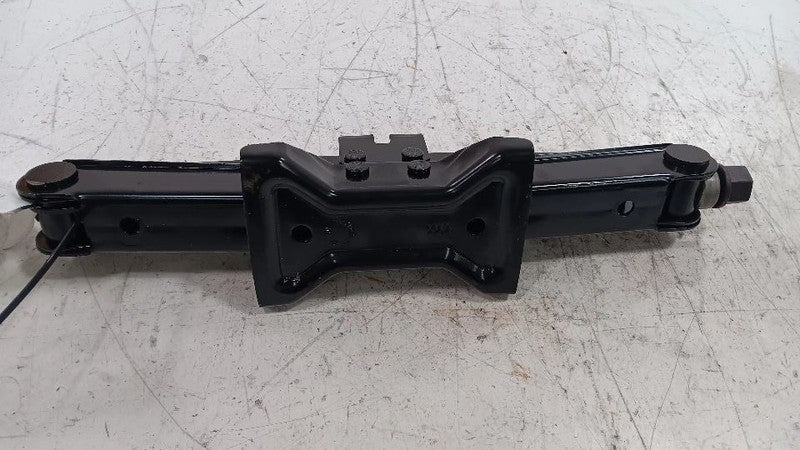 Nissan Maxima Spare Tire Changing Jack  2018 2019 2020