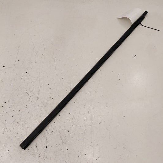 Chevy Volt Door Glass Window Weather Strip Trim Front Left Driver 2016