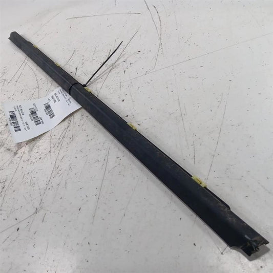 Kia Soul Door Glass Window Weather Strip Trim Front Left Driver  2017 