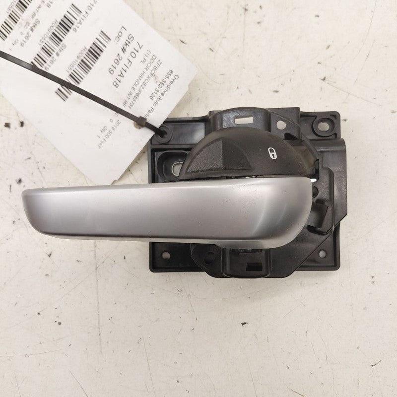 2018 Fiat 500 X Model Door Handle Right Passenger Front Interior Insid